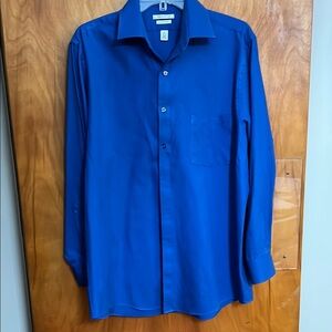 Van Heusen Blue Dress Shirt Classic Design Size 16 32/33 Wrinkle Free Classic Fi